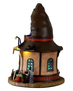 Lemax Spooky Town - Helga's Hüte -Halloween Geschäft lemax spooky town helgas hats halloween deko helgas huete spooky town gebaeude hut verkauf 54155 3