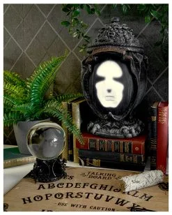 Verhexte Urne Mit Light & Sound -Halloween Geschäft verfluchte urne mit light and sound verhexte urne mit geistergesicht haunted ash urn 39338 03